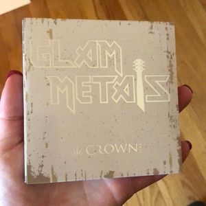 Crown Pro Glam Metals Eyeshadow Palette